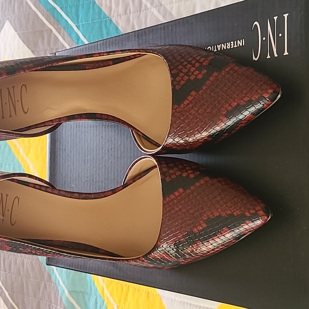 Kenjay Red sneak skin